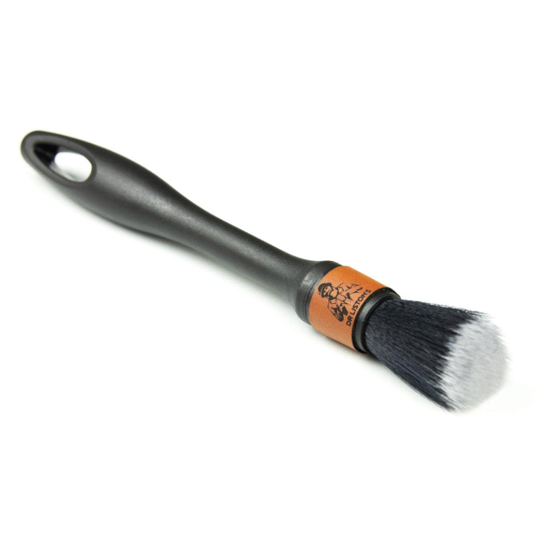 REMARKABLE BRUSH