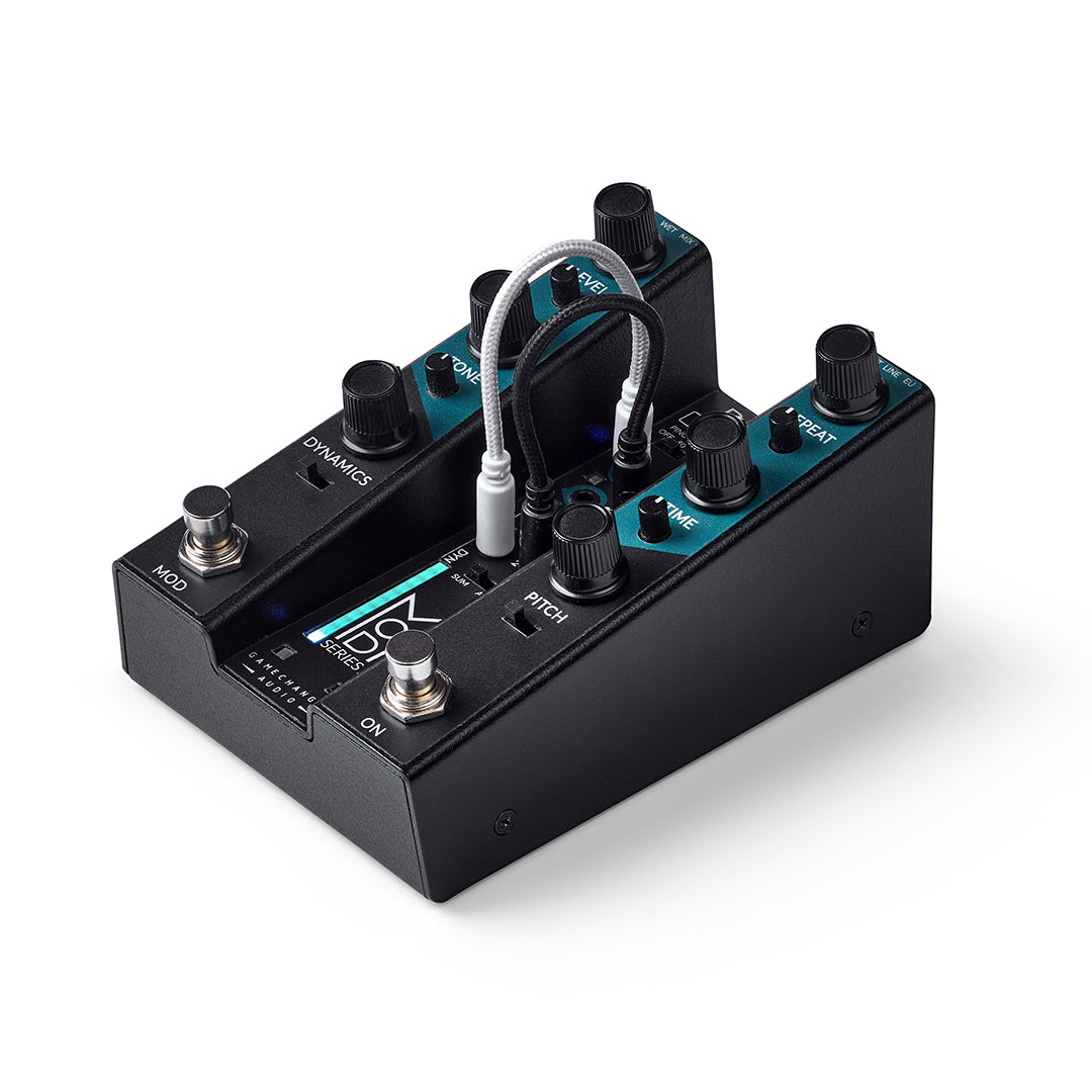AUTO DELAY Pitch and Dynamics Responsive Delay Pedal